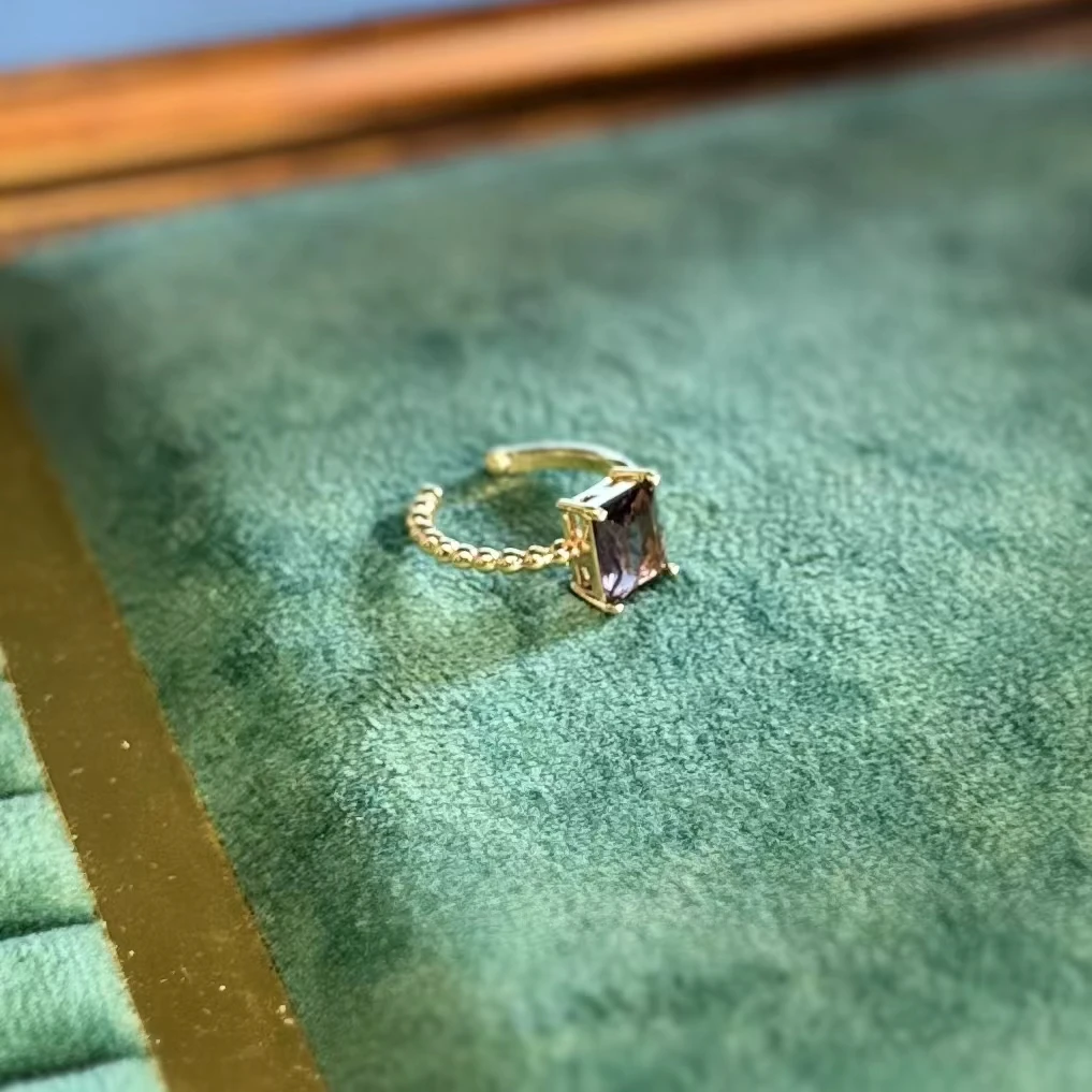 锆石（处理）【去野知物】（现）｜紫鸢尾｜宝藏店铺天然紫色石料开扣戒