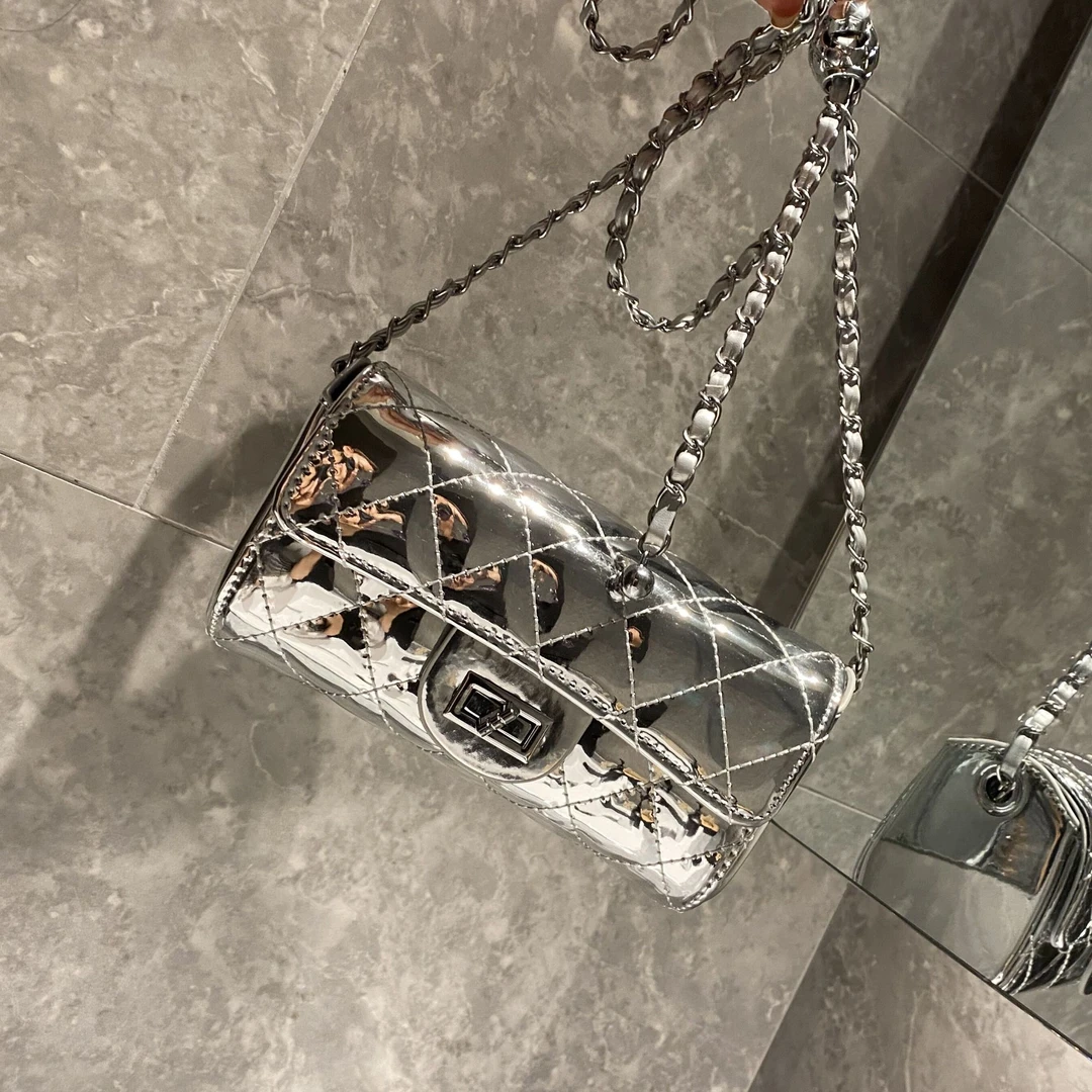 圆筒包漆皮亮面链条包银色小圆包百搭个性斜挎包2024新款韩版ins