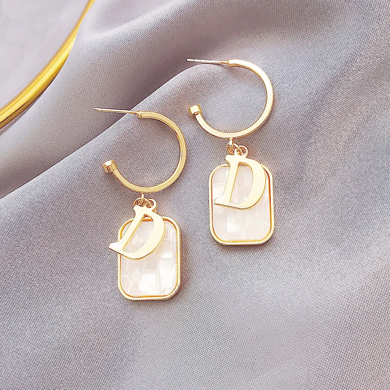 925银针贝壳字母D耳环女个性韩国气质长款耳坠2023年新款潮耳钉饰