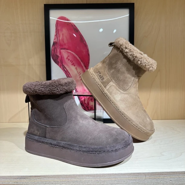 波斐勃肯雪地靴女2024冬季新款加绒保暖增高森系面包鞋靴654-655