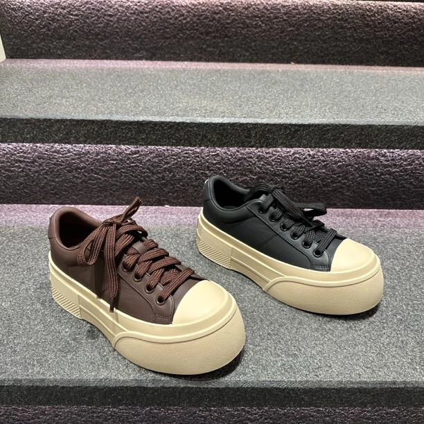 波斐女鞋2024秋季新款爆款真皮时尚休闲百搭厚底增高板鞋694-697