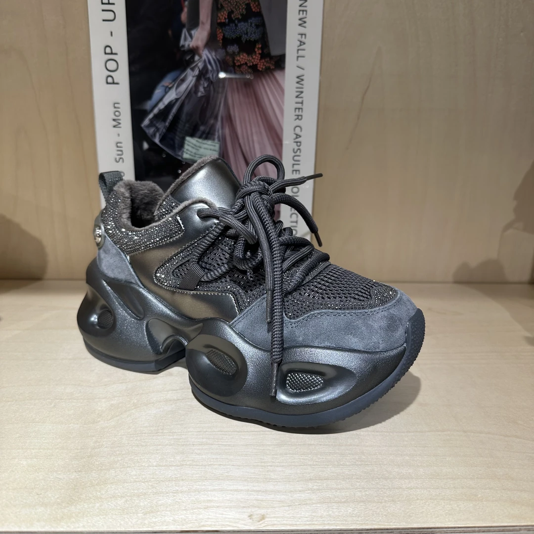 波斐水钻潮酷洋气老爹鞋女2024新款秋季时髦厚底小众设计感505