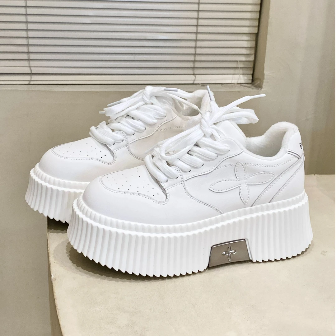 2025新春款ins潮走秀款增高厚底潮流百搭休闲时尚小白鞋55F1261