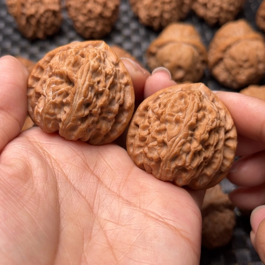 【闪购商品】文玩核桃吊坠我**财