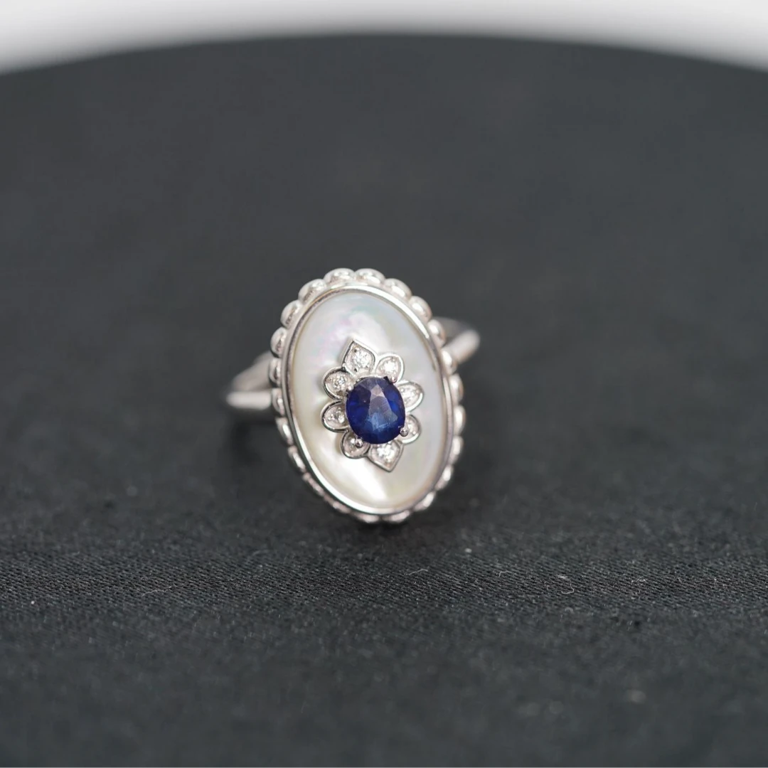 ZY-JFLLBJ242-蓝宝石戒指4MM*5MM   约0.5CT
