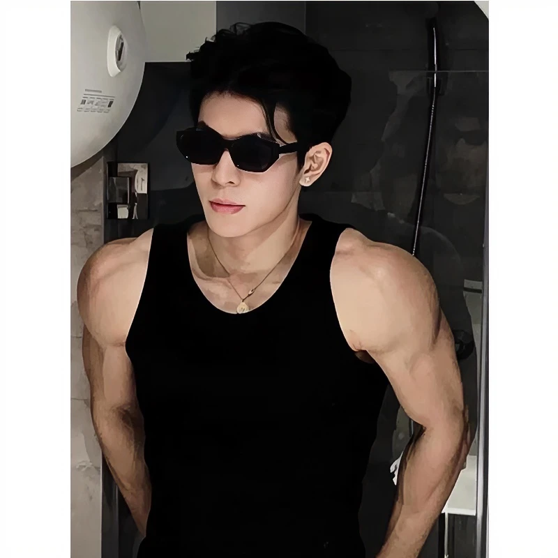 黑色美式健身背心男款夏季显肌肉窄肩性张力穿搭痞帅工字无袖t恤