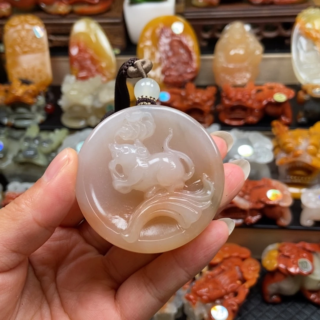 石英质玉（黄龙玉）挂件未镶嵌