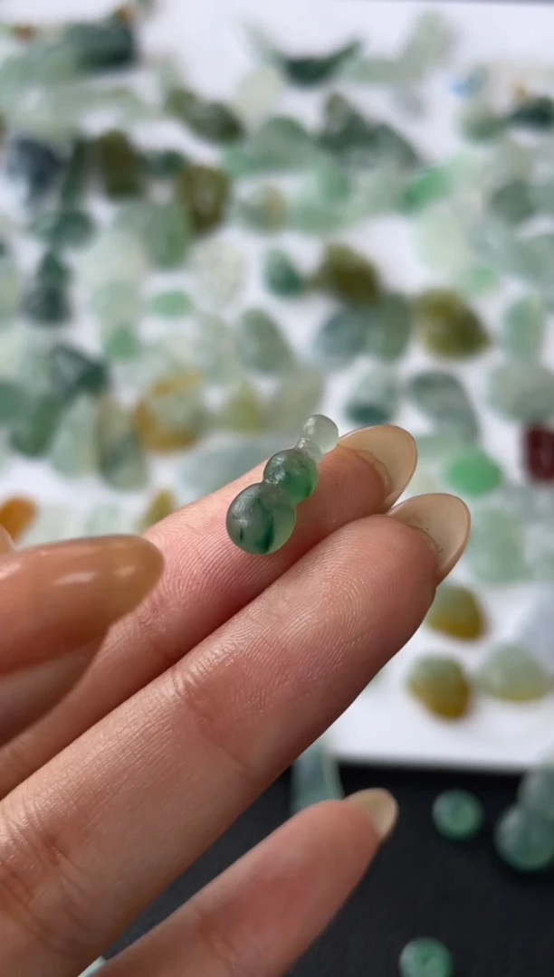 【闪购商品】定制翡翠未镶嵌葫芦350+35