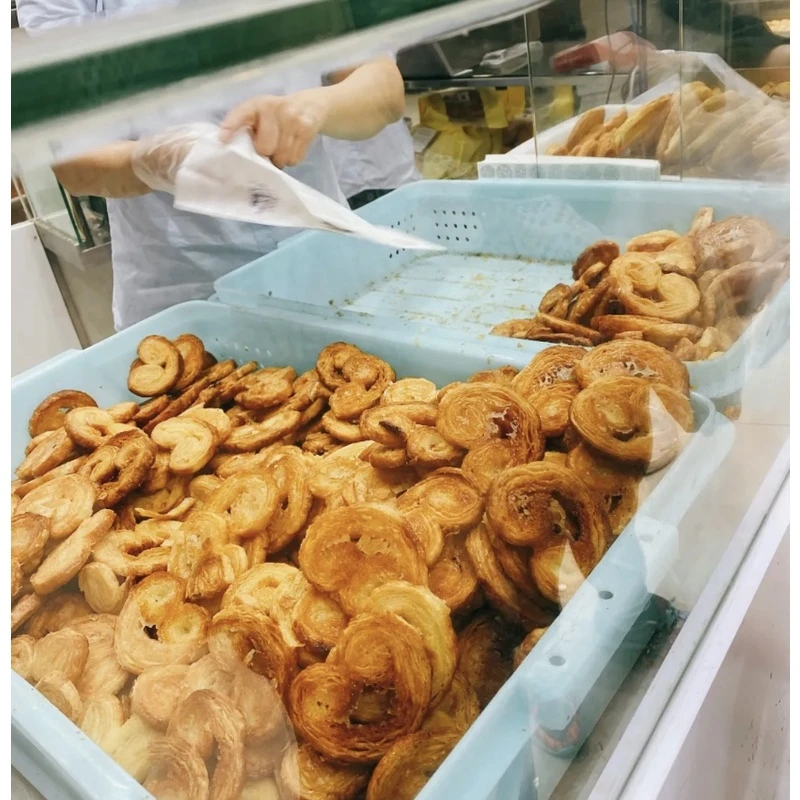 上海代购哈尔滨食品厂纯牛奶蝴蝶酥抹茶巧克力口味250g 每日现烤