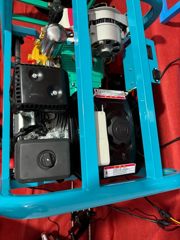 汽油四启动全自动打药机