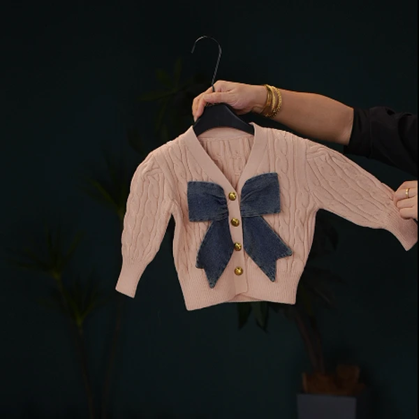 儿童秋季毛衣女童上衣外穿百搭时尚小开衫洋气短款宝宝蝴蝶结
