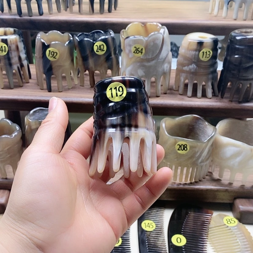 【闪购商品】?**嘉牛角梳