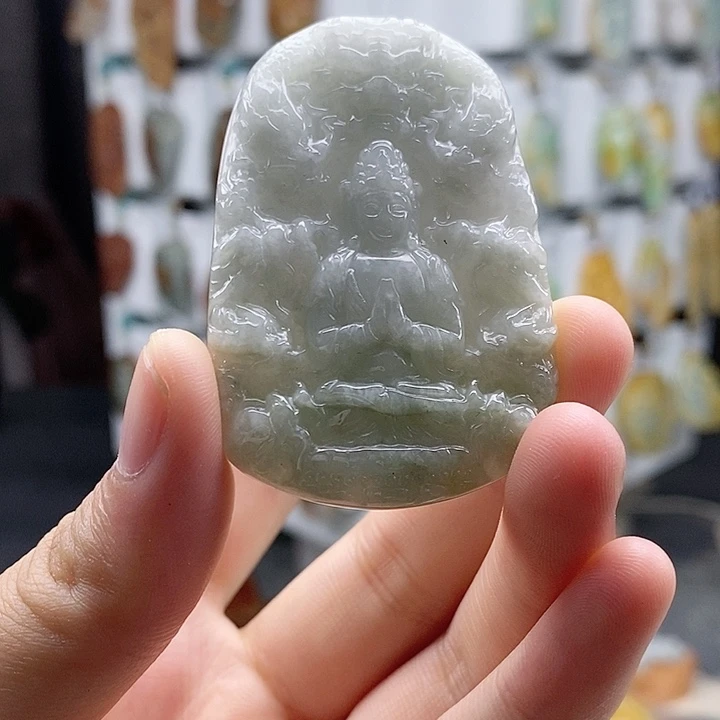 翡翠挂件未镶嵌翡翠