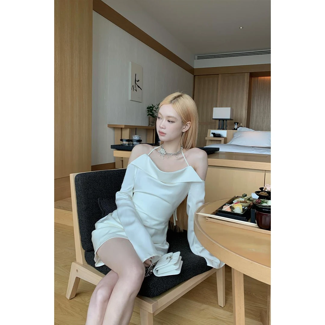 【3折捡漏】早安樊樊「纯白恋歌」系带露背衬衫连衣裙  凸显锁骨