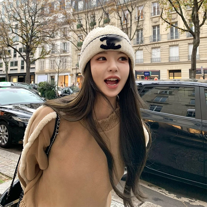 11/10「私服山茶卫衣」定制山茶花装饰立体罗纹 袖子拼仿羊羔毛