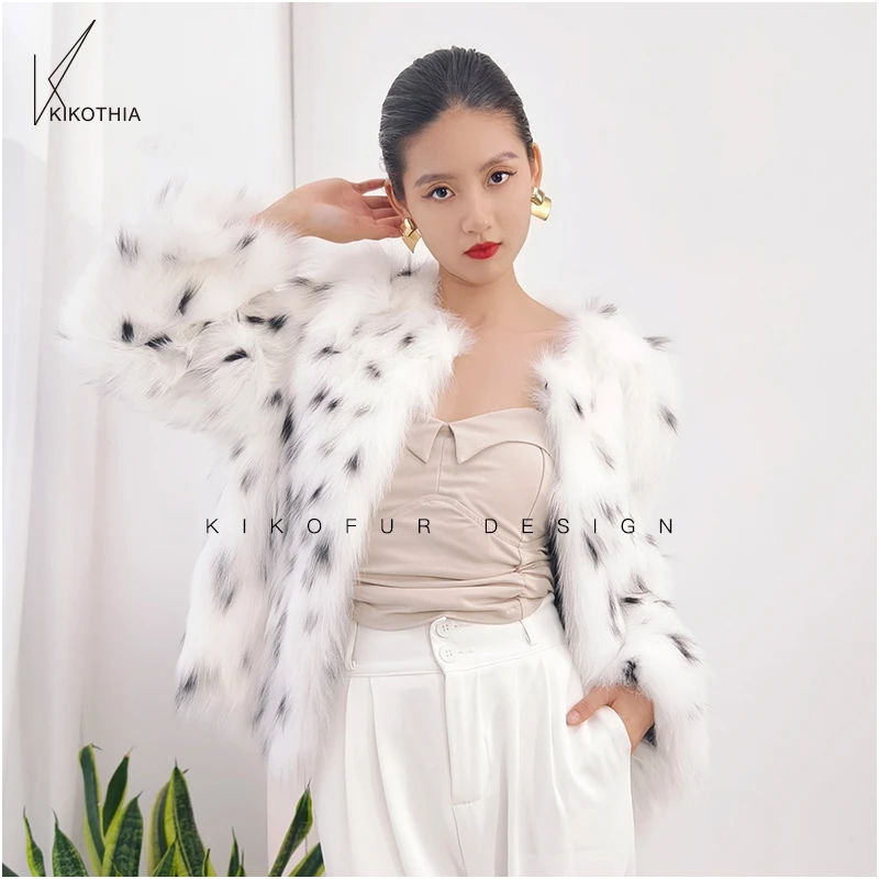 KIKOTHIA咔姐女装 性价比高！纯白圆领短外套