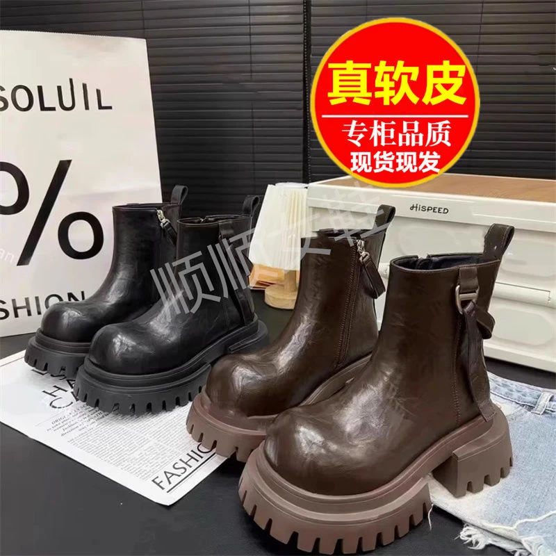 欧洲站女鞋2024秋冬新款欧货侧拉链松糕跟英伦风加绒短靴马丁靴女