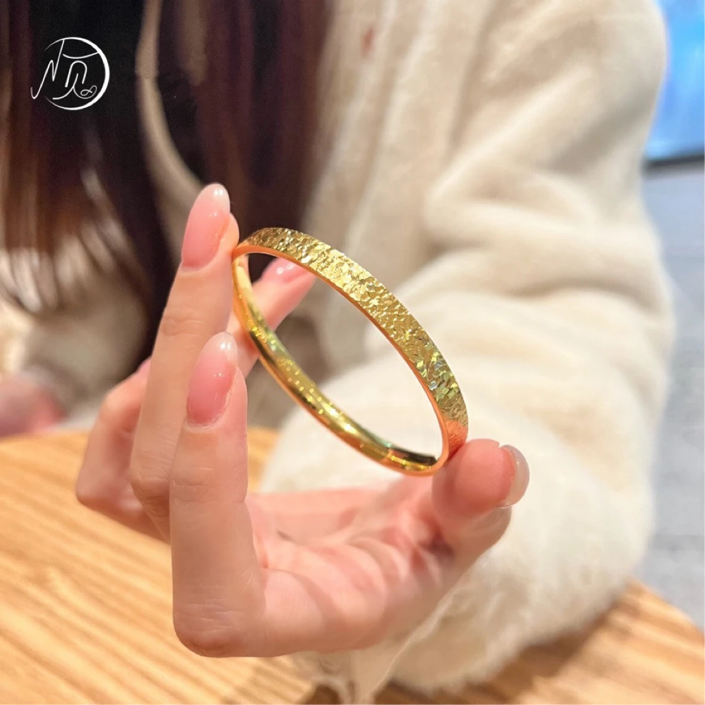 铜合金手镯 新中式 国潮风锤纹高闪碎碎冰轻奢手镯