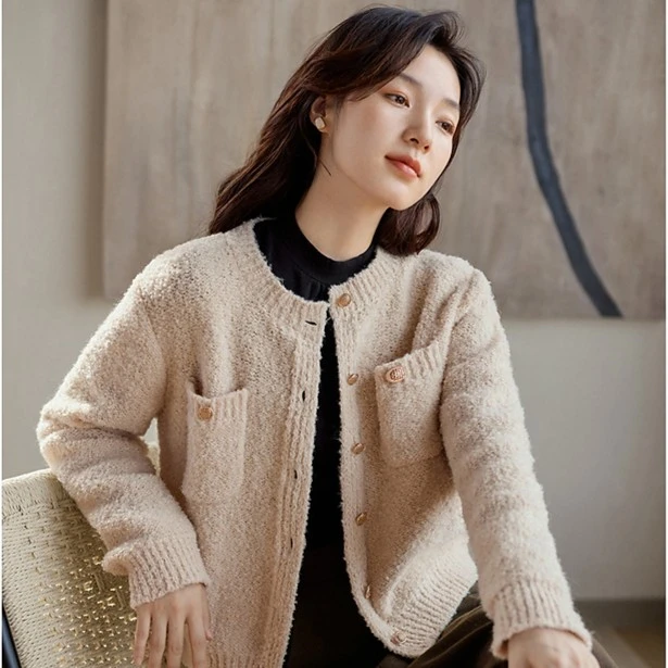 【茵曼女装】茵曼复古针织开衫毛衣圆领长袖铜扣宽松W18348449