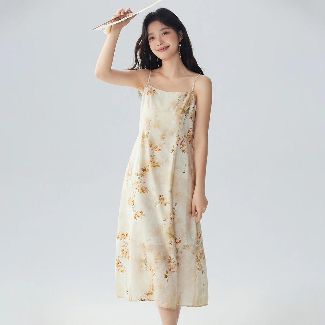 【茵曼服饰】田园国风复古度假A字碎花裙子F18424876