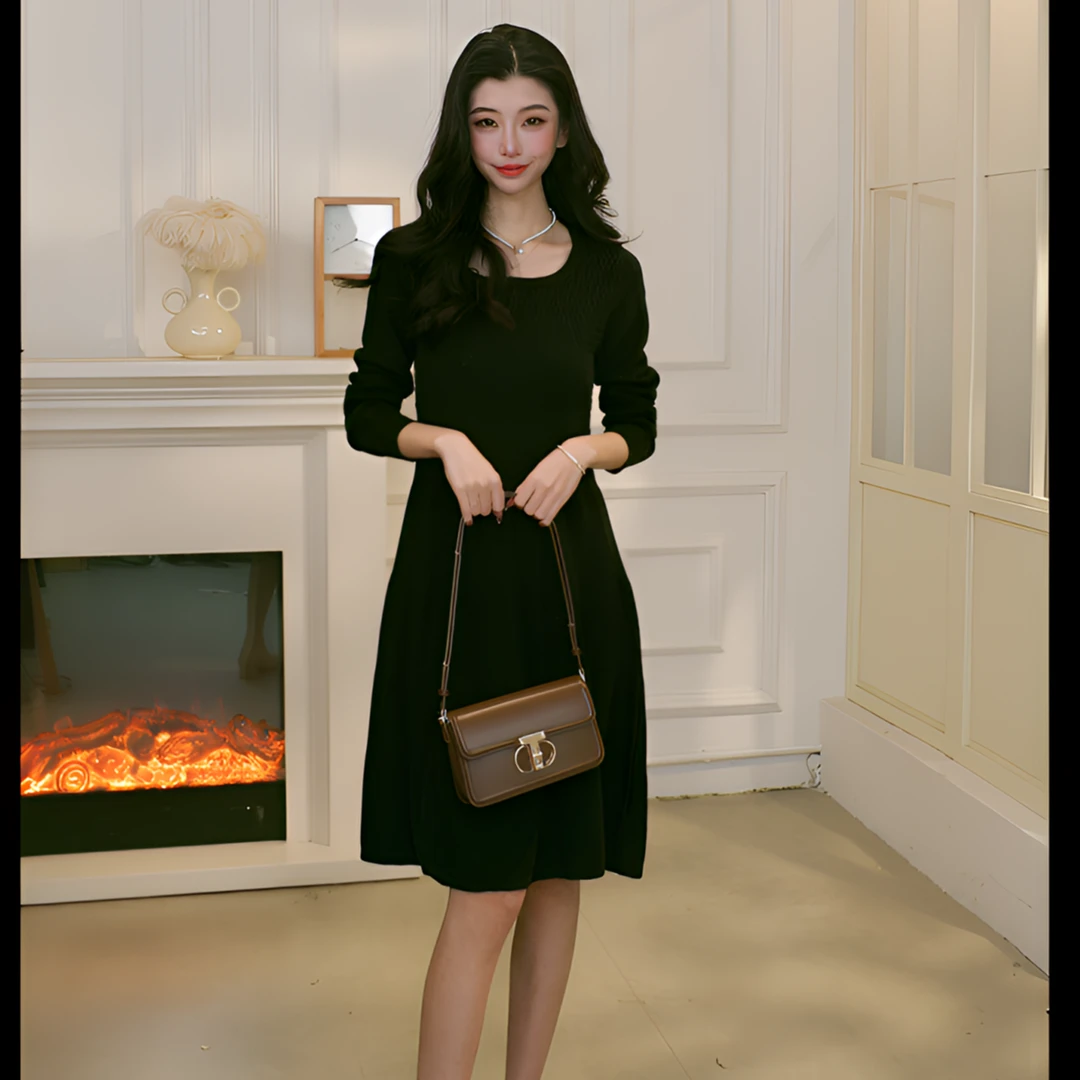 【商城同款】茵曼圆领缩褶通勤显瘦针织连衣裙18237119