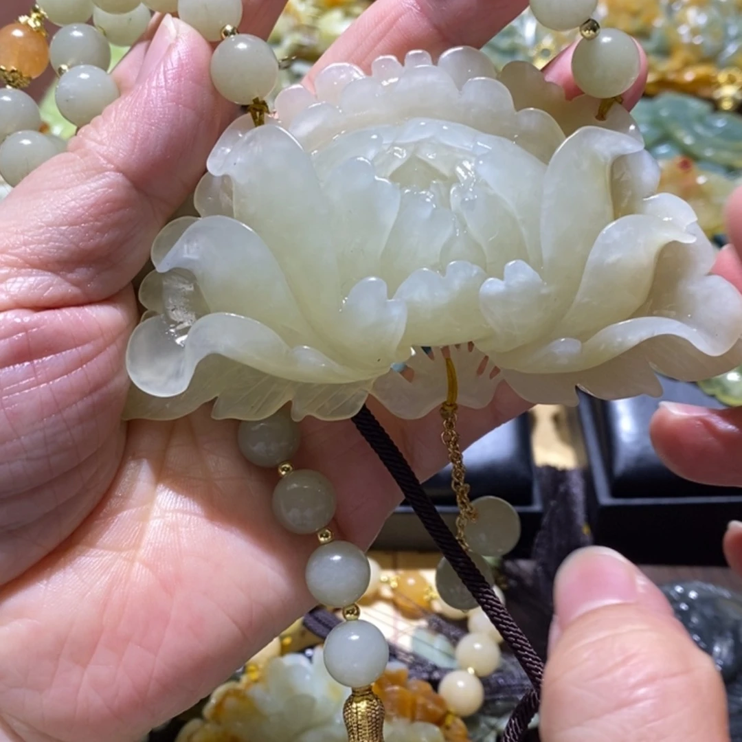 【闪购商品】岫玉吊坠(赠链)未镶嵌
