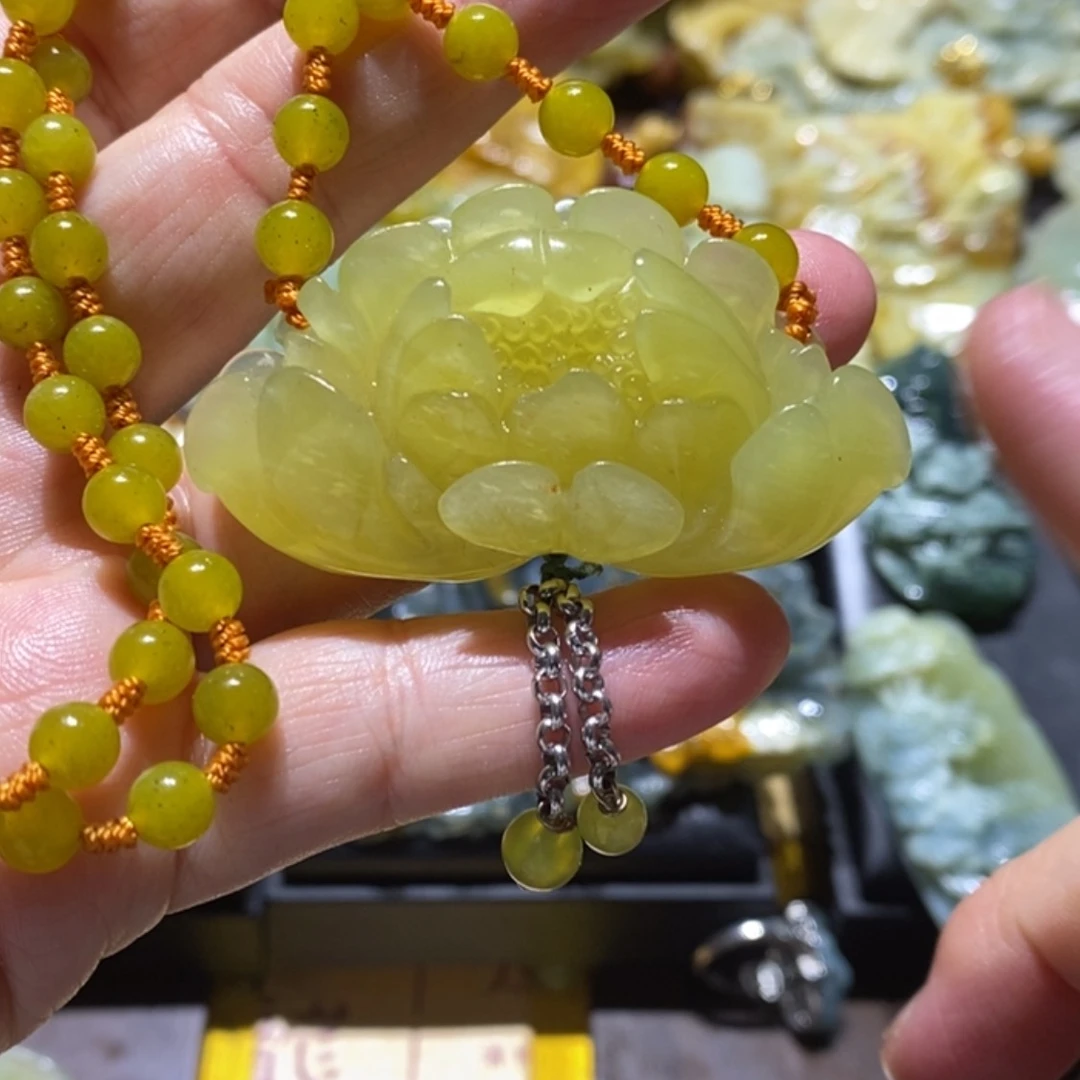 【闪购商品】岫玉吊坠(赠链)未镶嵌