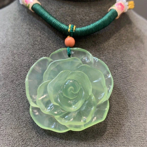 岫玉精品玫瑰花吊坠项链