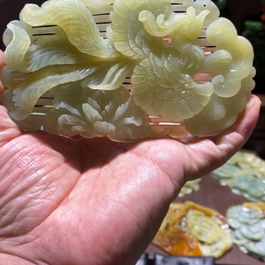 【闪购商品】蛇纹石玉颈饰合金