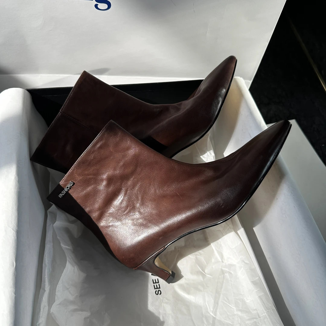 【高品质】水洗真皮细跟尖头简约百搭棕色中跟一脚蹬时装靴