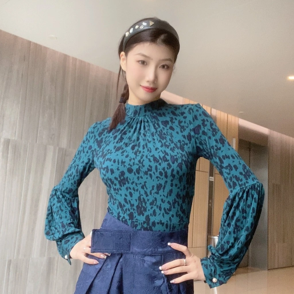 WIN蓝孔雀上衣摩登舞气质高端修身跳舞衣服新款舞蹈服装高领舞蹈