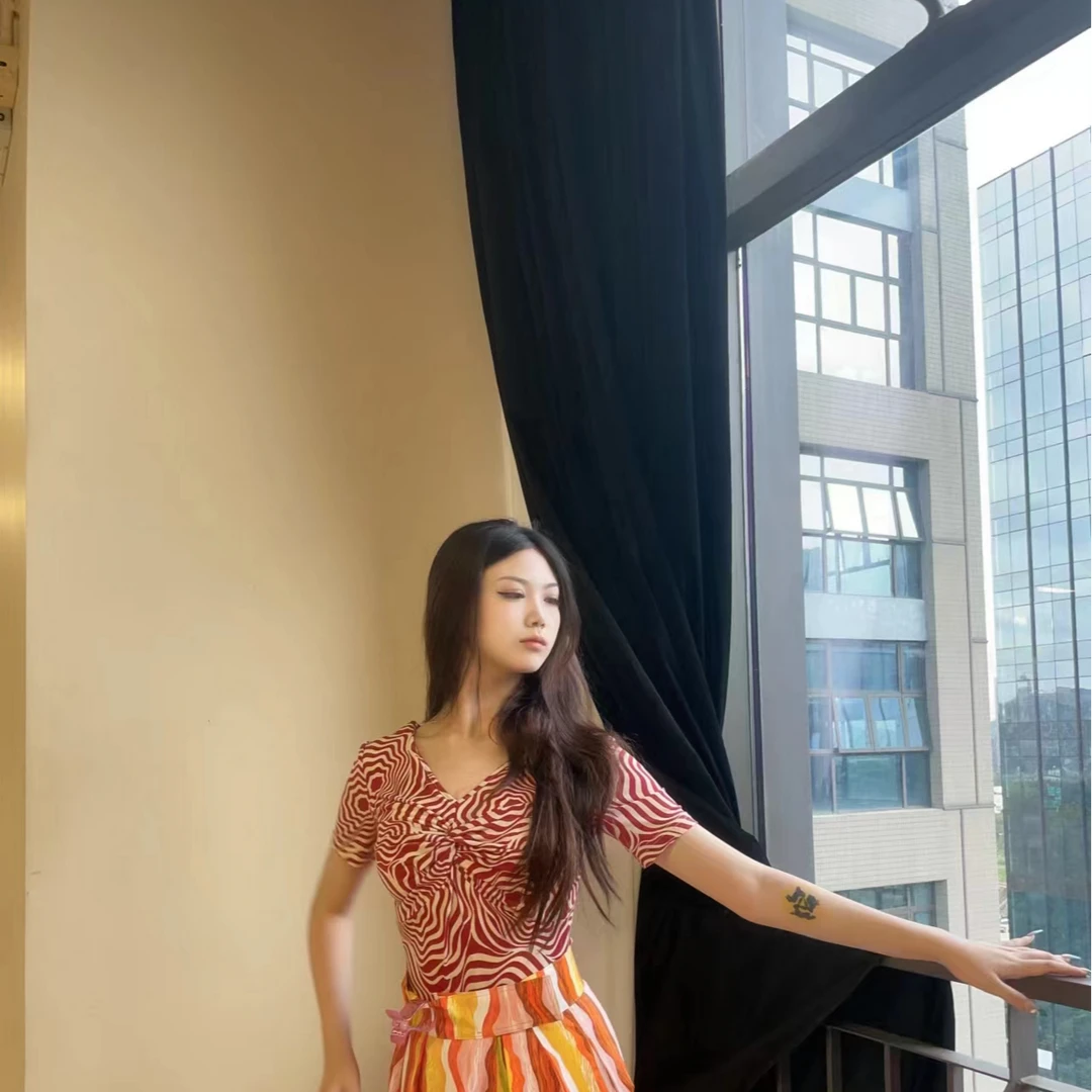 【WIN舞服定制】红斑马短袖—摩登舞气质高级修身时尚V领摩登舞上衣