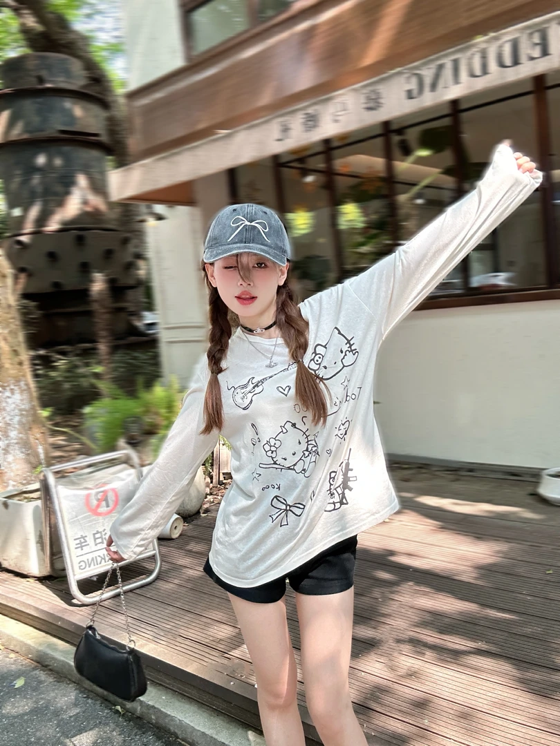 灵灵〖哈喽凯蒂〗韩系设计感猫咪印花T套头镂空设计感针织罩衫上衣