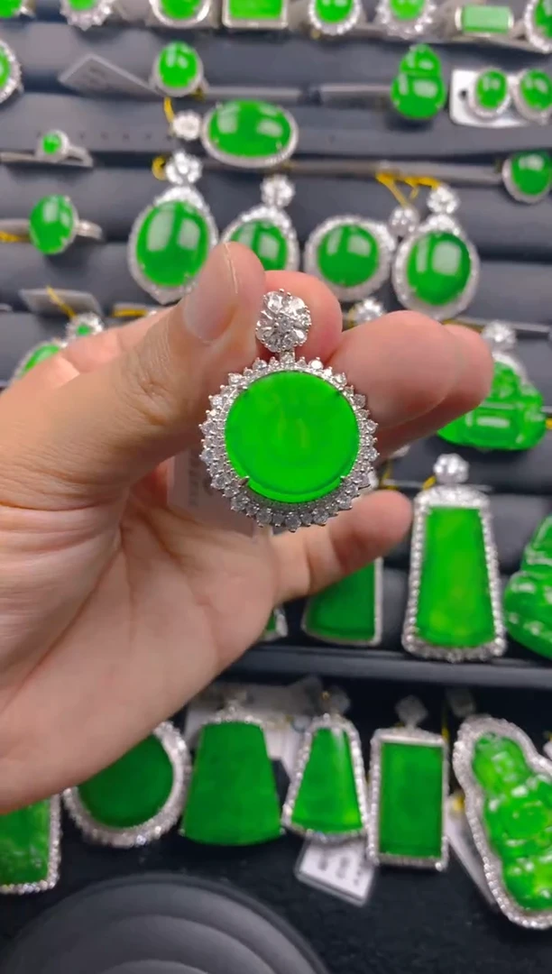 【闪购商品】翡翠颈饰银S925镶嵌11111111