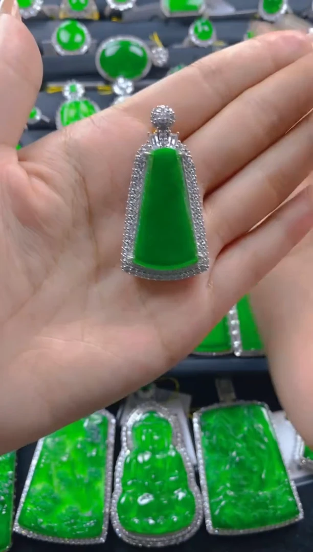 【闪购商品】翡翠颈饰银S925镶嵌11111111