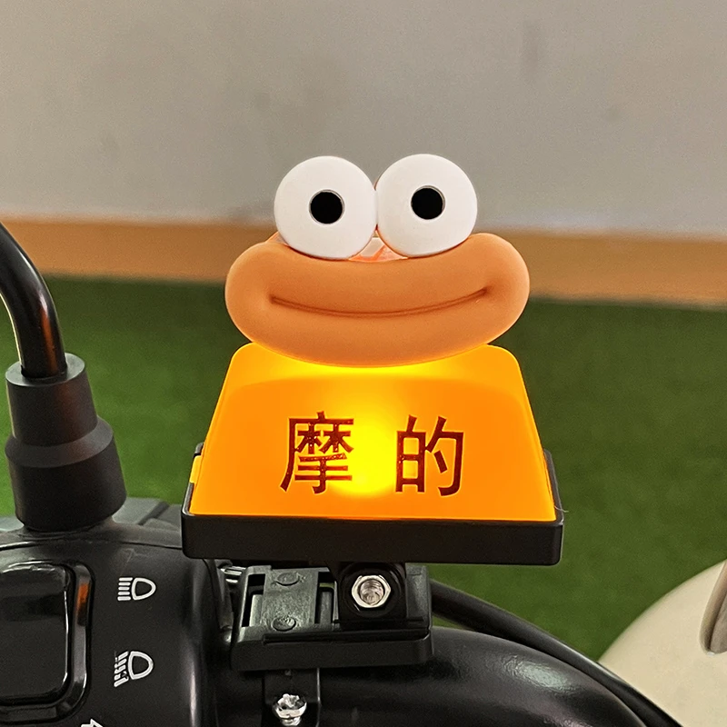 电动车爆闪灯可爱卡通电瓶车摩托车装饰灯个性创意摩的灯USB充电