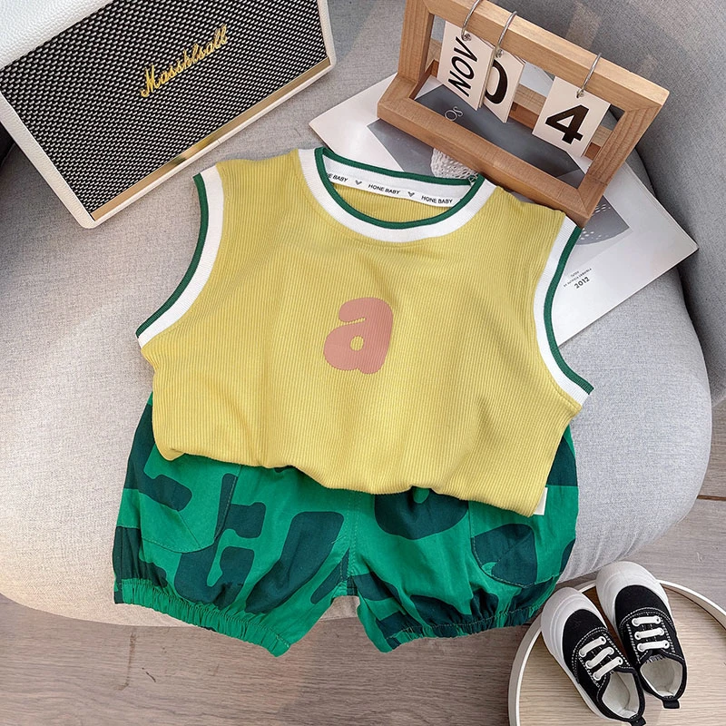 宝宝夏季坎肩套装儿童洋气酷帅多巴胺男童夏天无袖时尚套头背心