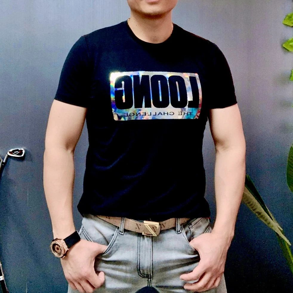 欧货捡漏！夏季新款吸汗透气圆领t恤多彩镭射logo压花时尚短袖T恤