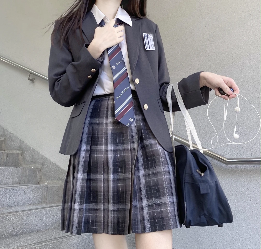 星夜曙光  正版jk半身裙深色黑格校供感格裙 清仓