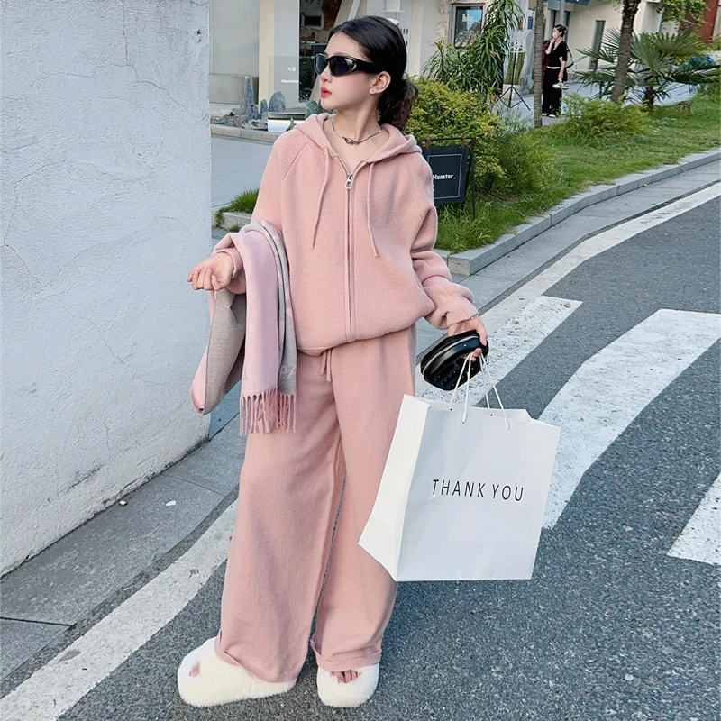 女童2024新秋冬加绒法式小香风短款外套宽松针织连帽开衫毛衣套装