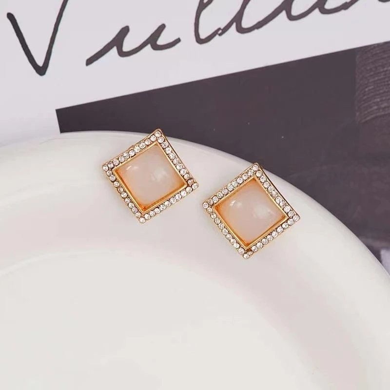 铜合金耳饰 网红耳钉简约百搭耳饰女时尚新款潮精致耳环N1977