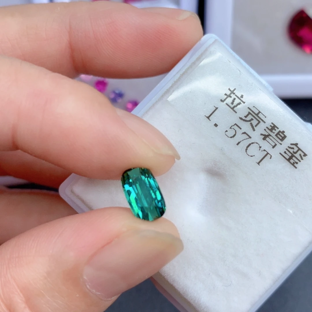 绿色碧玺拉贡1.57克拉裸石未镶嵌