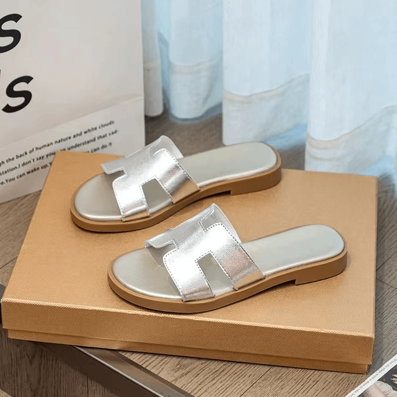 77-16拖鞋女夏外穿平底真皮透气2024新款一字拖搭配裙子的凉拖