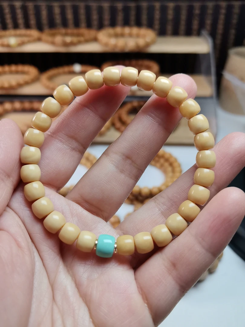 龙脊菩提尺寸7.7mm。。。。