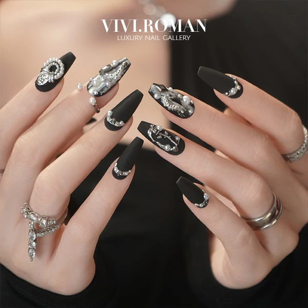 【黑骑士】原创轻奢穿戴美甲纯手工气质炫酷磨砂黑色重工珍珠美甲