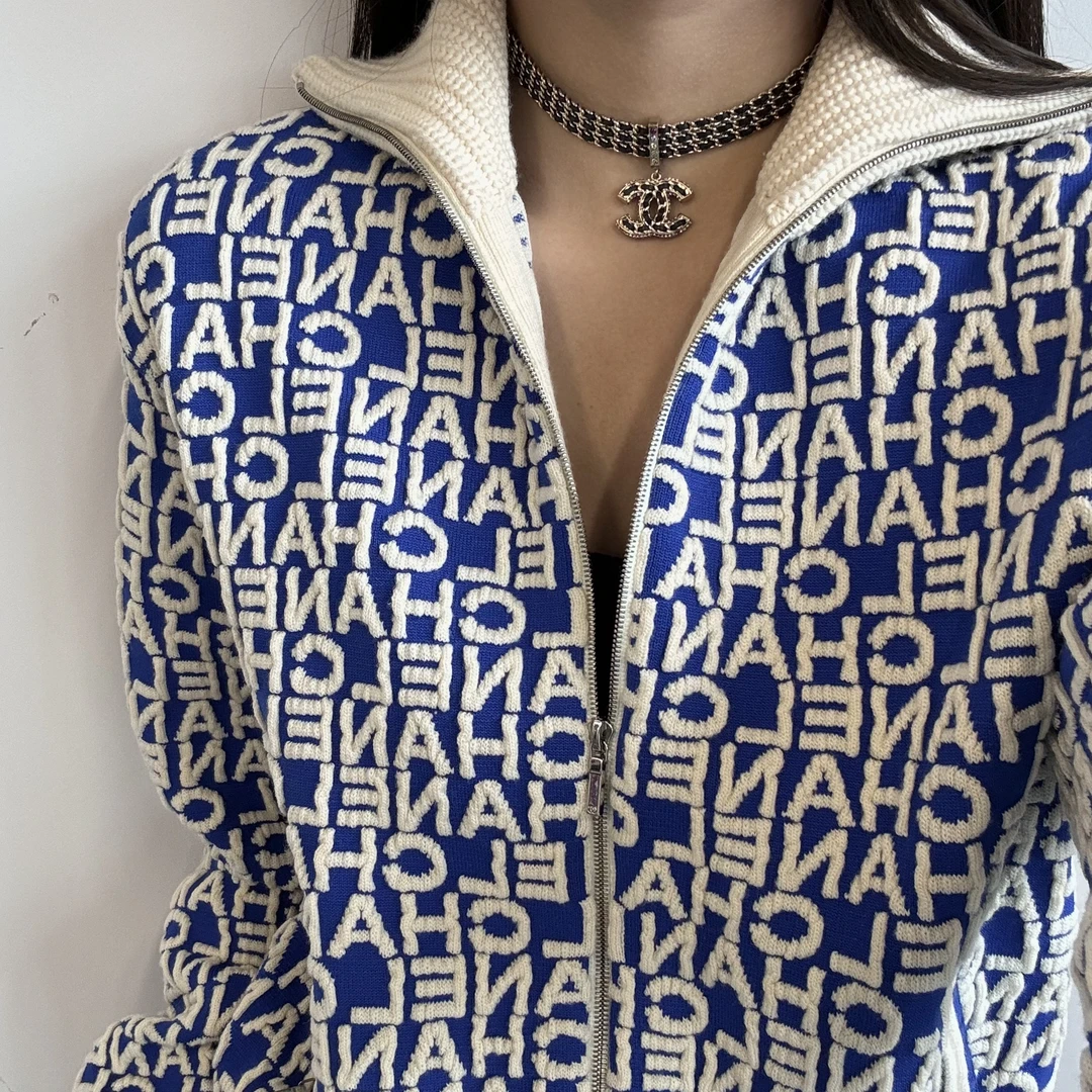 Chanel香奈儿19秋冬预告系列陈伟霆同款满印Logo针织外套 36码