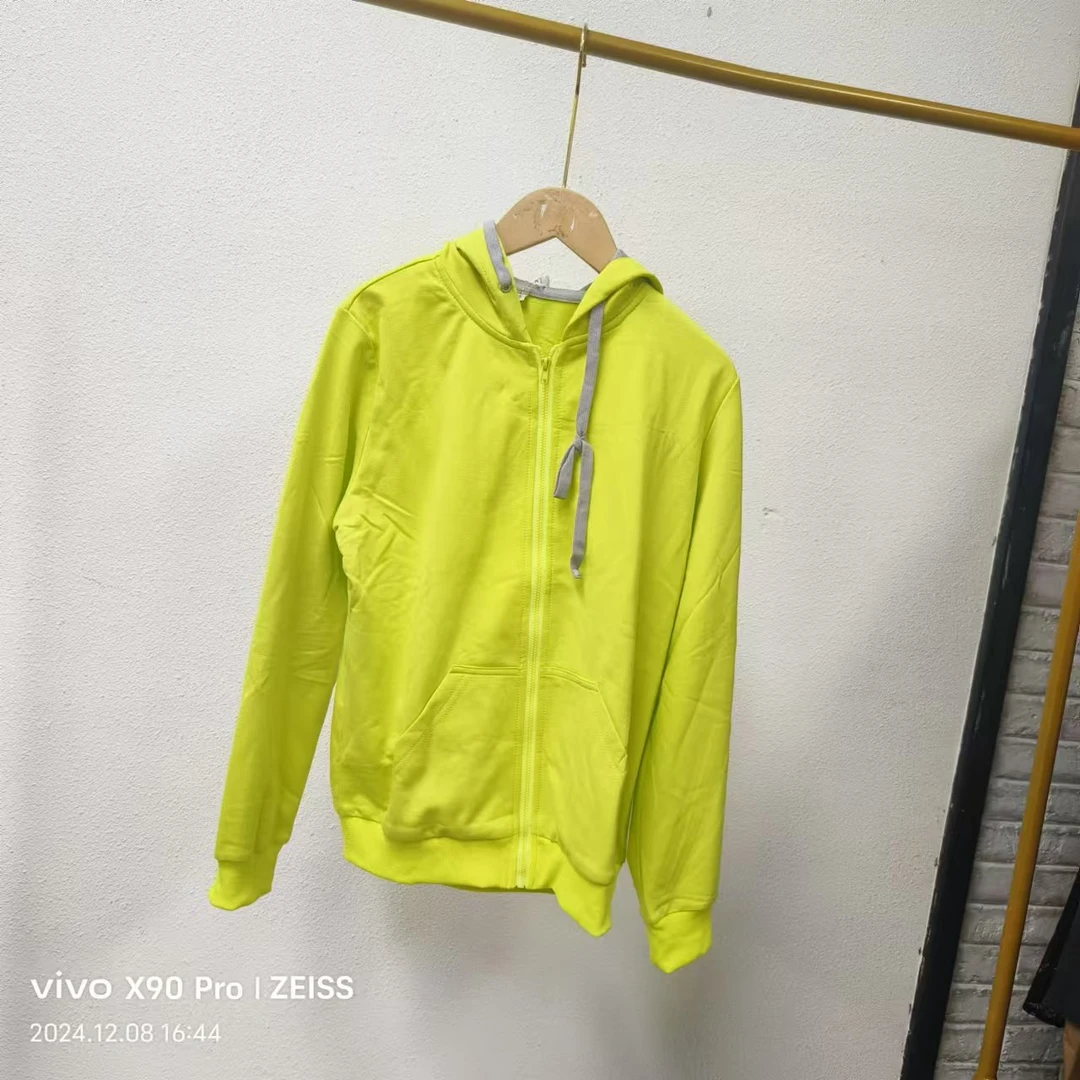 唯琳剪标   8仓B3-8-2103款   荧光黄休闲连帽卫衣