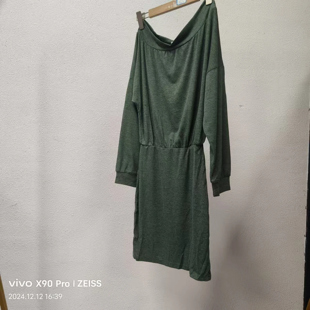 唯琳剪标   8仓B2-14-21012款   一字肩连衣裙