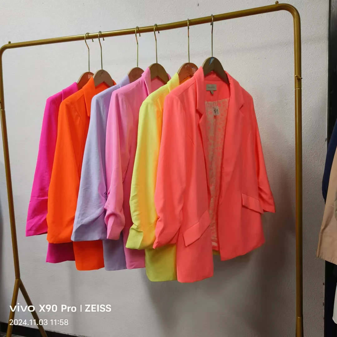 品牌剪标   7仓F5-3-2535款  美单修身小西装