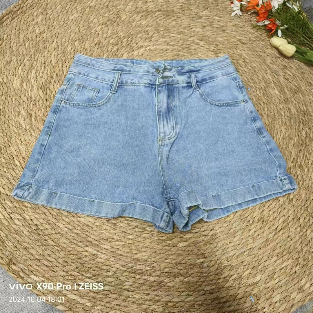 唯琳剪标 8仓B3-3-6603款 水洗浅蓝牛仔短裤